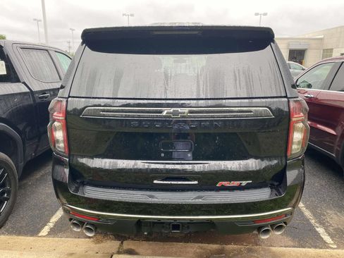Used 2022 Chevrolet Suburban RST w/ Sport Performance Package AWD/4WD image 8