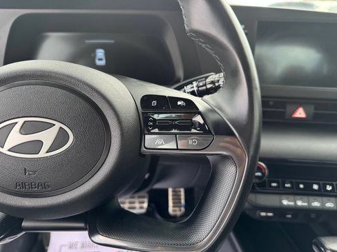 Used 2025 Hyundai Elantra Sport FWD image 25