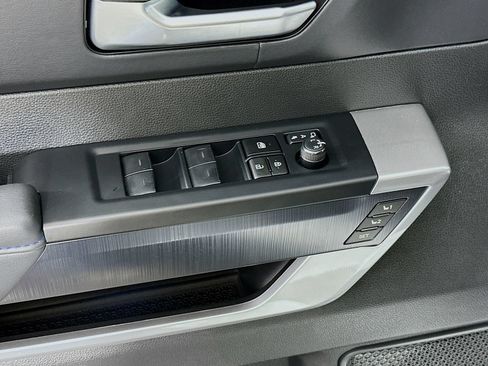 Certified 2024 Toyota Sequoia Platinum AWD/4WD image 18