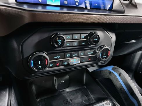 Used 2022 Ford Bronco Outer Banks image 34