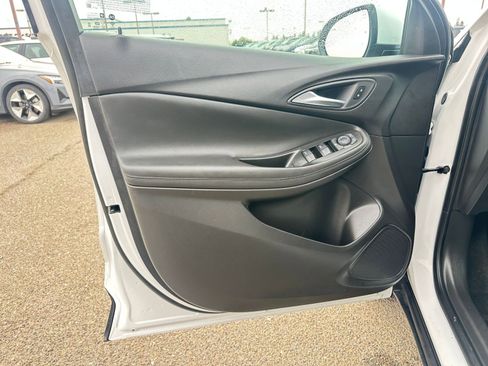 Used 2025 Buick Encore GX Preferred image 20