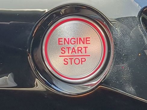 Used 2025 Acura MDX A-Spec image 28