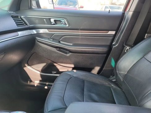Used 2016 Ford Explorer Limited image 17