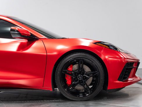 Used 2022 Chevrolet Corvette Stingray Preferred Cpe w/ Z51 Performance Package RWD image 30