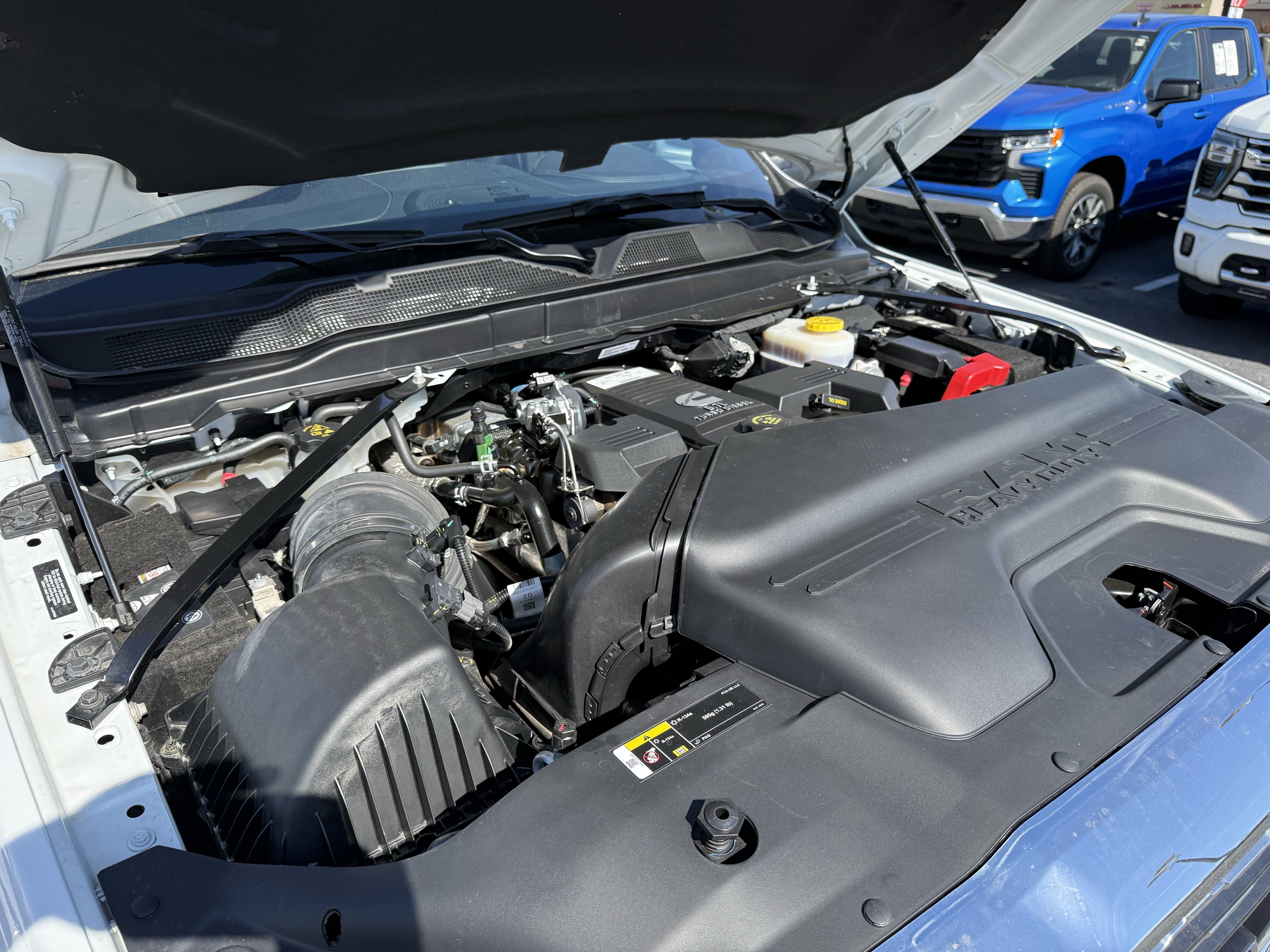 Used 2024 RAM 2500 Limited AWD/4WD image 37