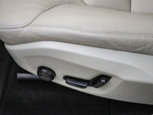 Used 2025 Volvo XC60 B5 Core w/ Protection Package Premier image 31