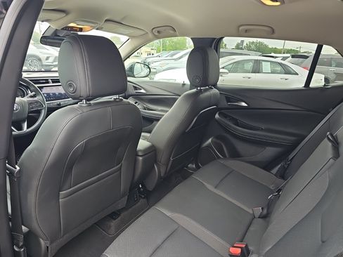Used 2023 Buick Encore GX Select w/ Sport Touring Package FWD image 25