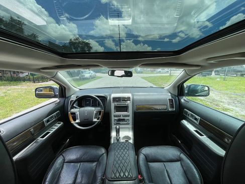 Used 2010 Lincoln MKX 2WD image 16