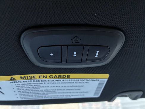 Used 2018 Chrysler Pacifica Touring-L Plus image 25