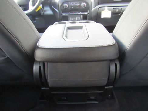 Used 2020 Chevrolet Silverado 1500 LT w/ Trailering Package image 24