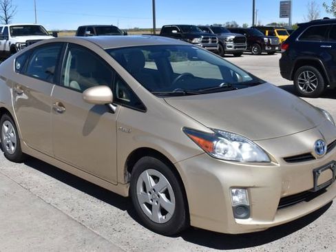 Used 2011 Toyota Prius Three w/ Navigation Pkg FWD image 3