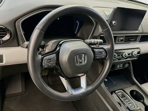 Used 2025 Honda Pilot EX-L image 18