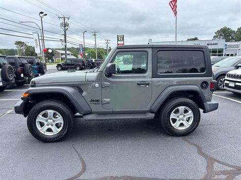 Used 2021 Jeep Wrangler Sport AWD/4WD image 2