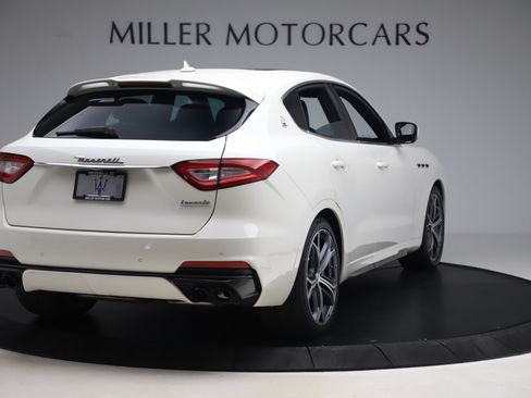 Used 2019 Maserati Levante Trofeo AWD/4WD image 6