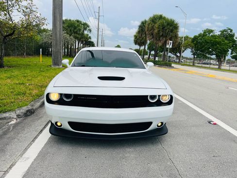 Used 2021 Dodge Challenger R/T RWD image 8
