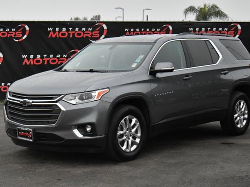 Used 2019 Chevrolet Traverse LT w/ LPO, Floor Liner Package image 3
