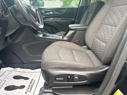 Used 2019 Chevrolet Equinox LT FWD image 11
