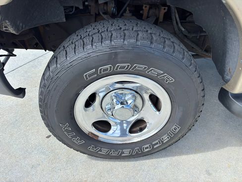 Used 2001 Ford F150 XLT image 11