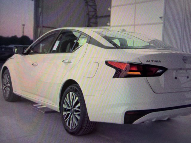 Certified 2025 Nissan Altima 2.5 SV AWD/4WD image 8