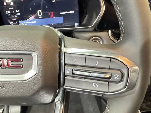 New 2026 GMC Canyon Elevation w/ Convenience Package image 17