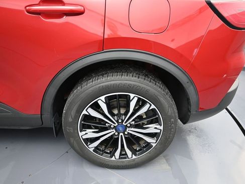 Used 2022 Ford Escape SEL w/ SEL Stealth AWD Package image 9