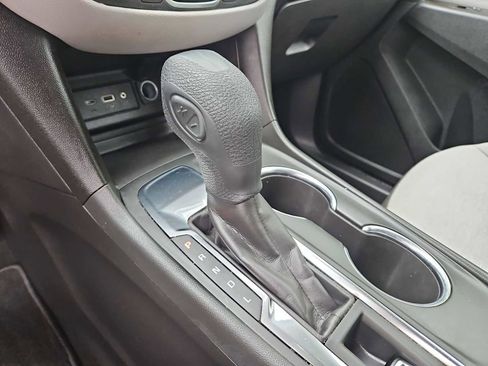 Certified 2023 Chevrolet Equinox LS w/ LS Convenience Package FWD image 32