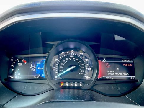 Used 2019 Ford Edge SEL w/ Equipment Group 201A AWD/4WD image 28