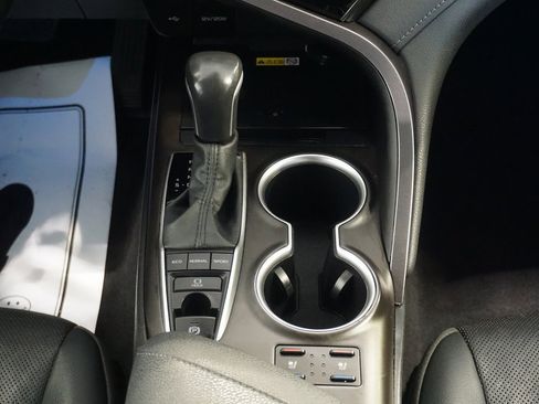 Certified 2023 Toyota Camry XLE image 33