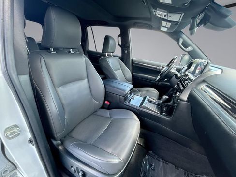 Certified 2023 Lexus GX 460 Premium AWD/4WD image 16