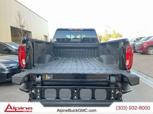 Used 2023 GMC Sierra 2500 Denali w/ Denali Black Diamond Edition image 20