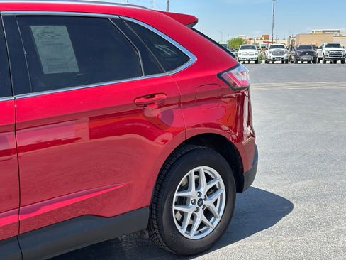 Used 2021 Ford Edge SEL w/ Convenience Package AWD/4WD image 7