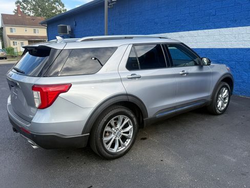 Used 2020 Ford Explorer Limited w/ Class III Trailer Tow Package AWD/4WD image 21