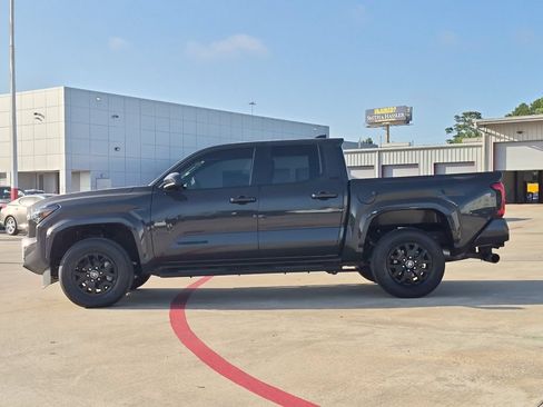 Certified 2025 Toyota Tacoma SR5 AWD/4WD image 3