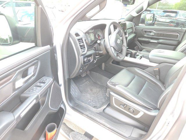Used 2025 RAM 1500 Laramie w/ Sport Appearance Package AWD/4WD image 1