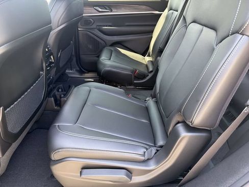 New 2026 Jeep Grand Cherokee L Limited AWD/4WD image 16
