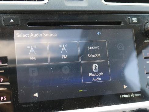 Used 2017 Subaru Crosstrek 2.0i Limited AWD/4WD image 13