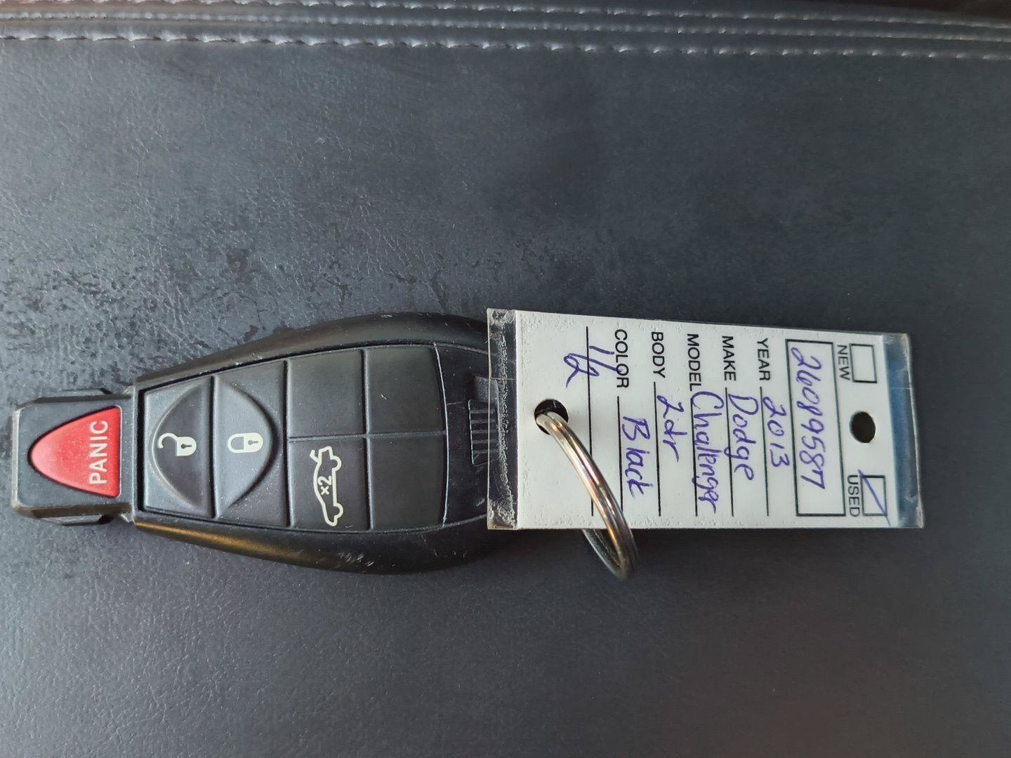 Used 2013 Dodge Challenger R/T Plus RWD image 29