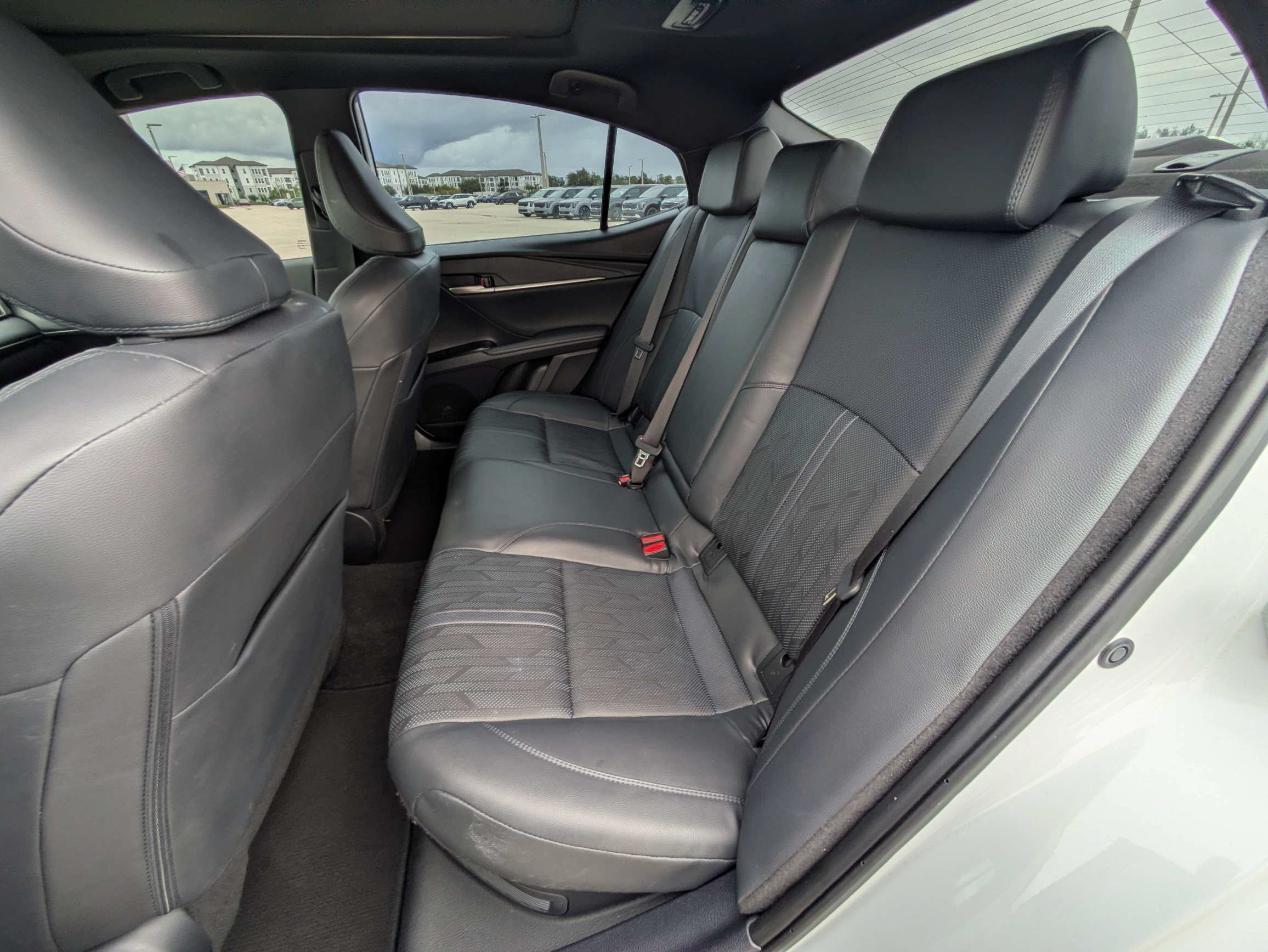 Used 2025 Toyota Camry XSE FWD image 13