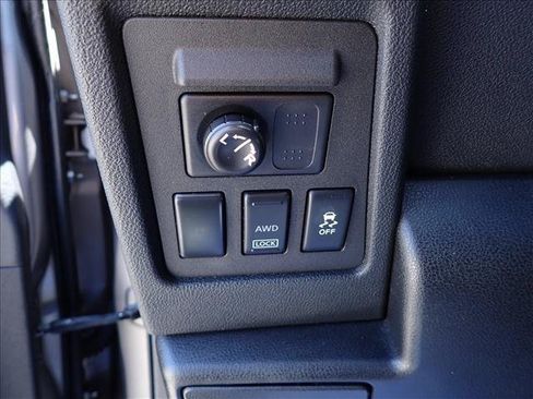 Used 2014 Nissan Rogue S w/ Convenience Package AWD/4WD image 12