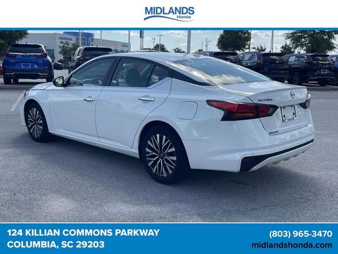 Used 2024 Nissan Altima 2.5 SV FWD image 4