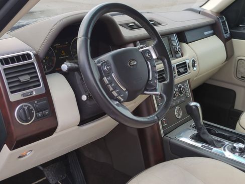 Used 2012 Land Rover Range Rover HSE image 13