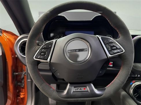 Used 2022 Chevrolet Camaro ZL1 image 16