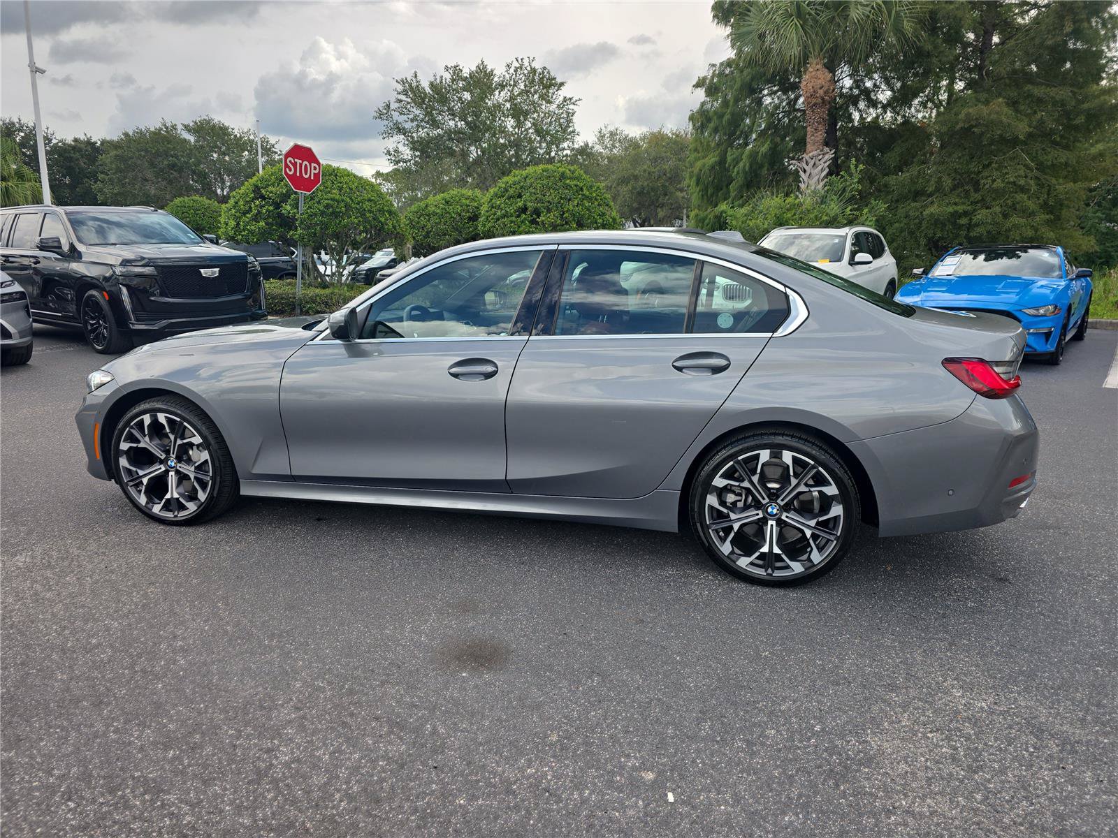 Used 2026 BMW 330i Sedan RWD image 4