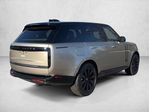 New 2025 Land Rover Range Rover SE image 5