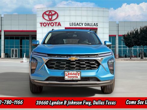 Used 2026 Chevrolet Trax LT w/ Driver Confidence Package FWD image 6