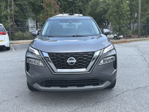 Used 2023 Nissan Rogue SV AWD/4WD image 2