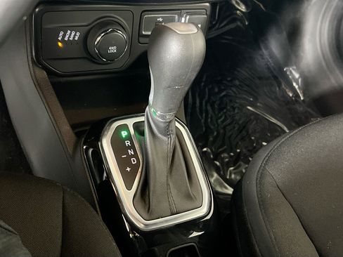 Used 2022 Jeep Renegade Altitude w/ Convenience Group image 16