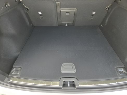 Used 2026 Volvo XC60 B5 Plus w/ Protection Package Premier AWD/4WD image 26