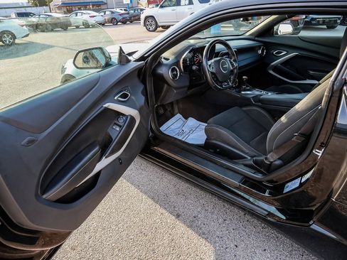 Used 2023 Chevrolet Camaro SS RWD image 20