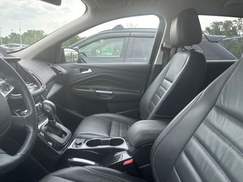 Used 2016 Ford Escape Titanium w/ Equipment Group 301A AWD/4WD image 29
